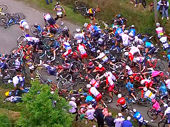 Roglic and Thomas crash as sta...